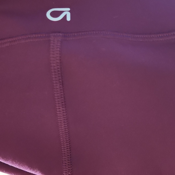 Gapfit Blackout Technology High Compression/ Women/Small/Burgundy - Picture 10 of 11
